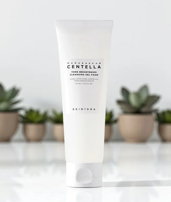 SKIN1004 Madagascar Centella Tone Brightening Cleansing Gel Foam